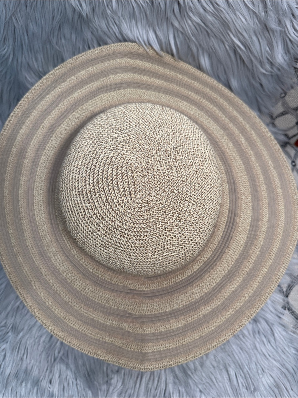 Nine West Cream Wide Floppy Brim Straw Sun Hat - Picture 12 of 15